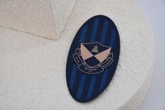 Quần áo được tùy chỉnh nhãn chuyển nhiệt silicone với 3 logo màu sắc