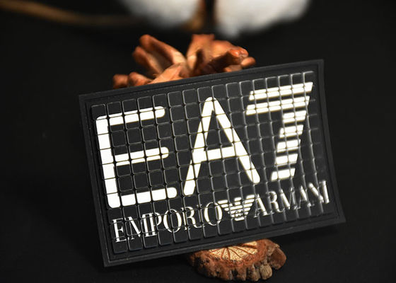 Miếng dán màn hình tùy chỉnh silicone, nhãn quần áo có thể giặt bằng silicone