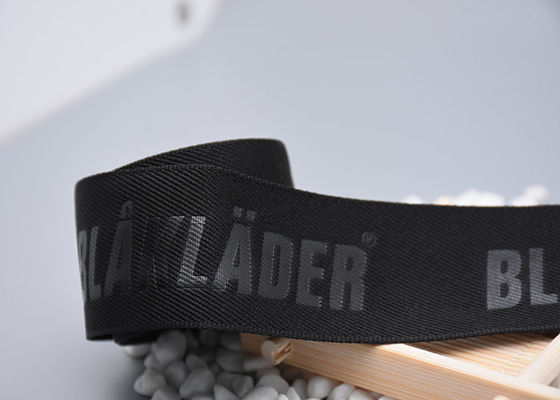 Hàng may mặc Logo tùy chỉnh Polyester Dây đai dệt nổi 35mm Đen
