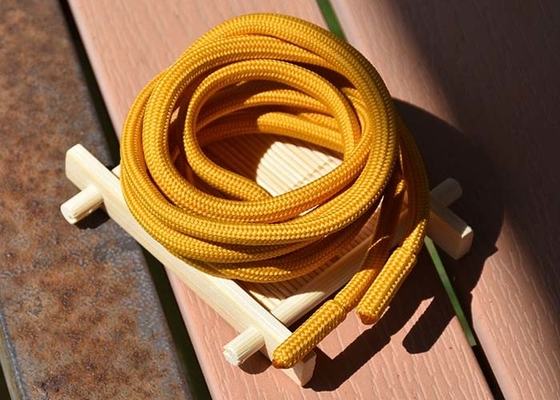 Hàng may mặc 5mm Vòng dây rút Polyester Dây kim loại và Kết thúc vải