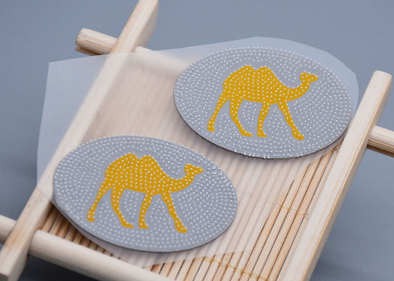 Hiệu ứng bàn chải đánh răng Nhãn truyền nhiệt silicone tùy chỉnh cho quần áo